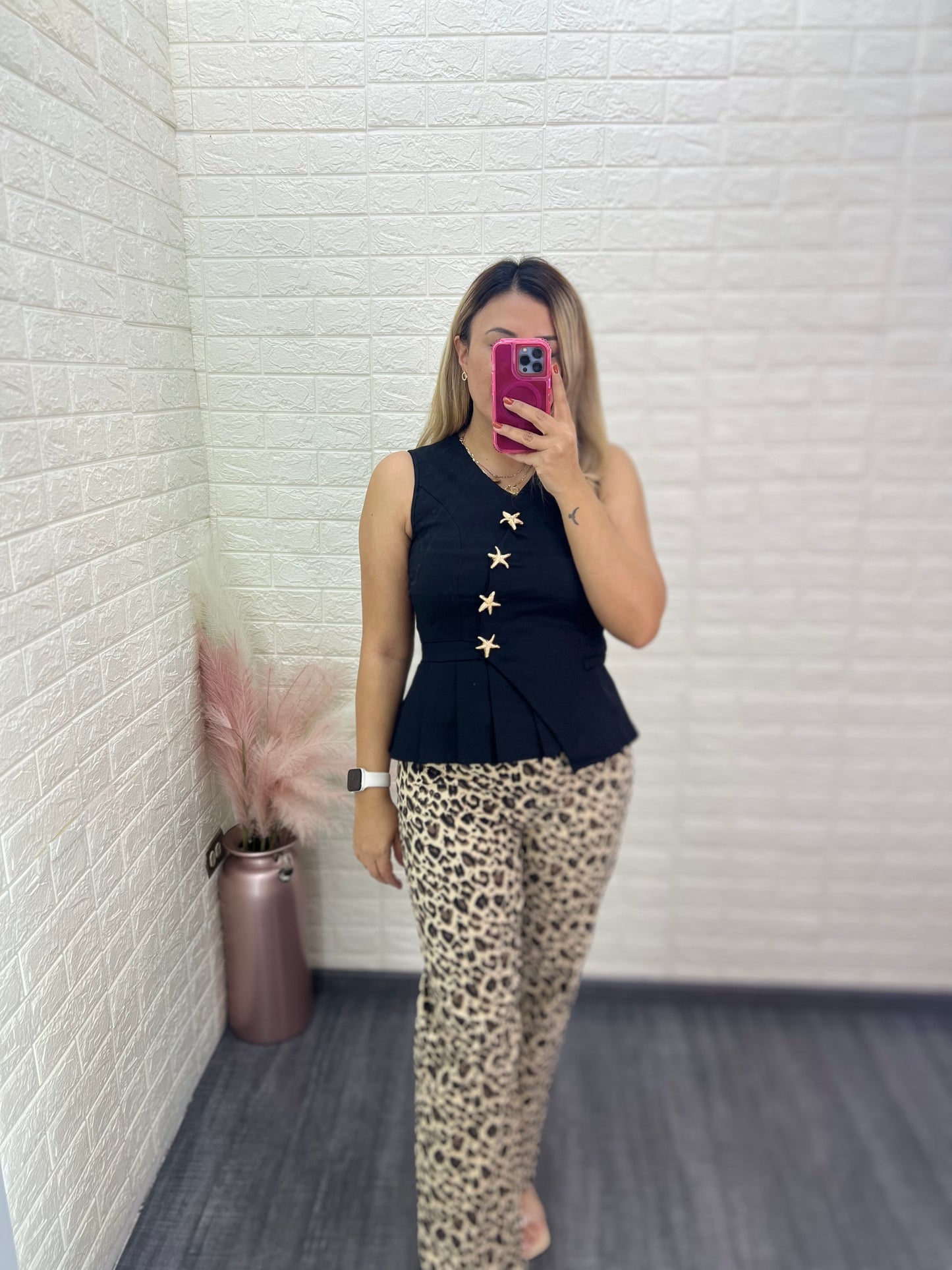 Blusa Negra de Mezclilla Tipo Chaleco