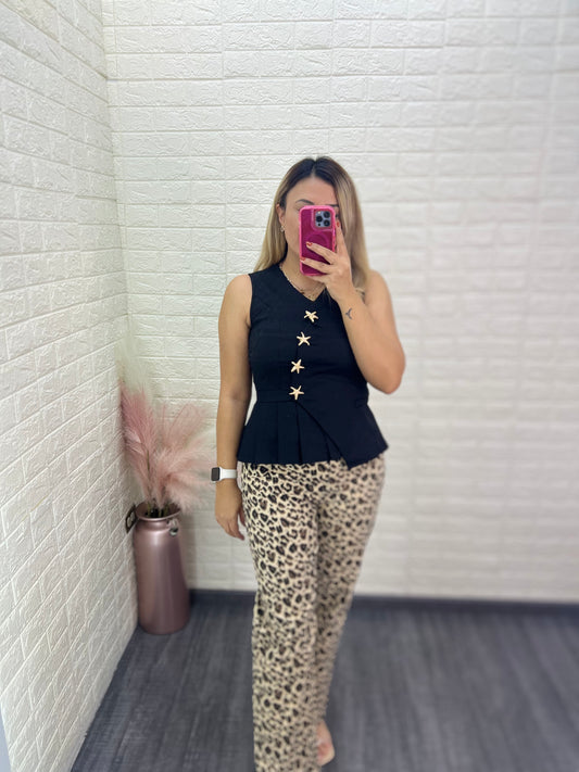 Blusa Negra de Mezclilla Tipo Chaleco