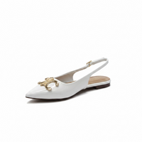 Flats Blancas con Hebilla Dorada