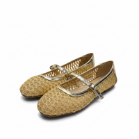 Zapatilla Dorada de Mesh con Cintilla