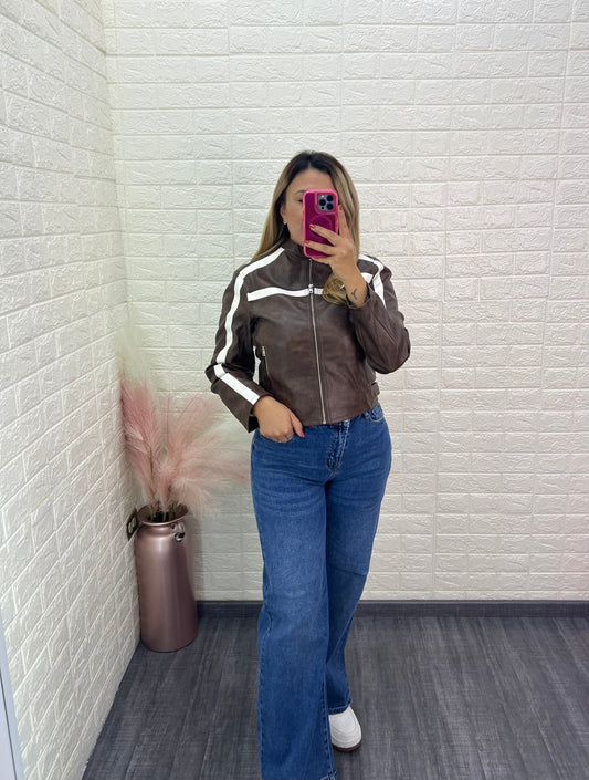 Chamarra de Vinipiel Café con Línea Beige