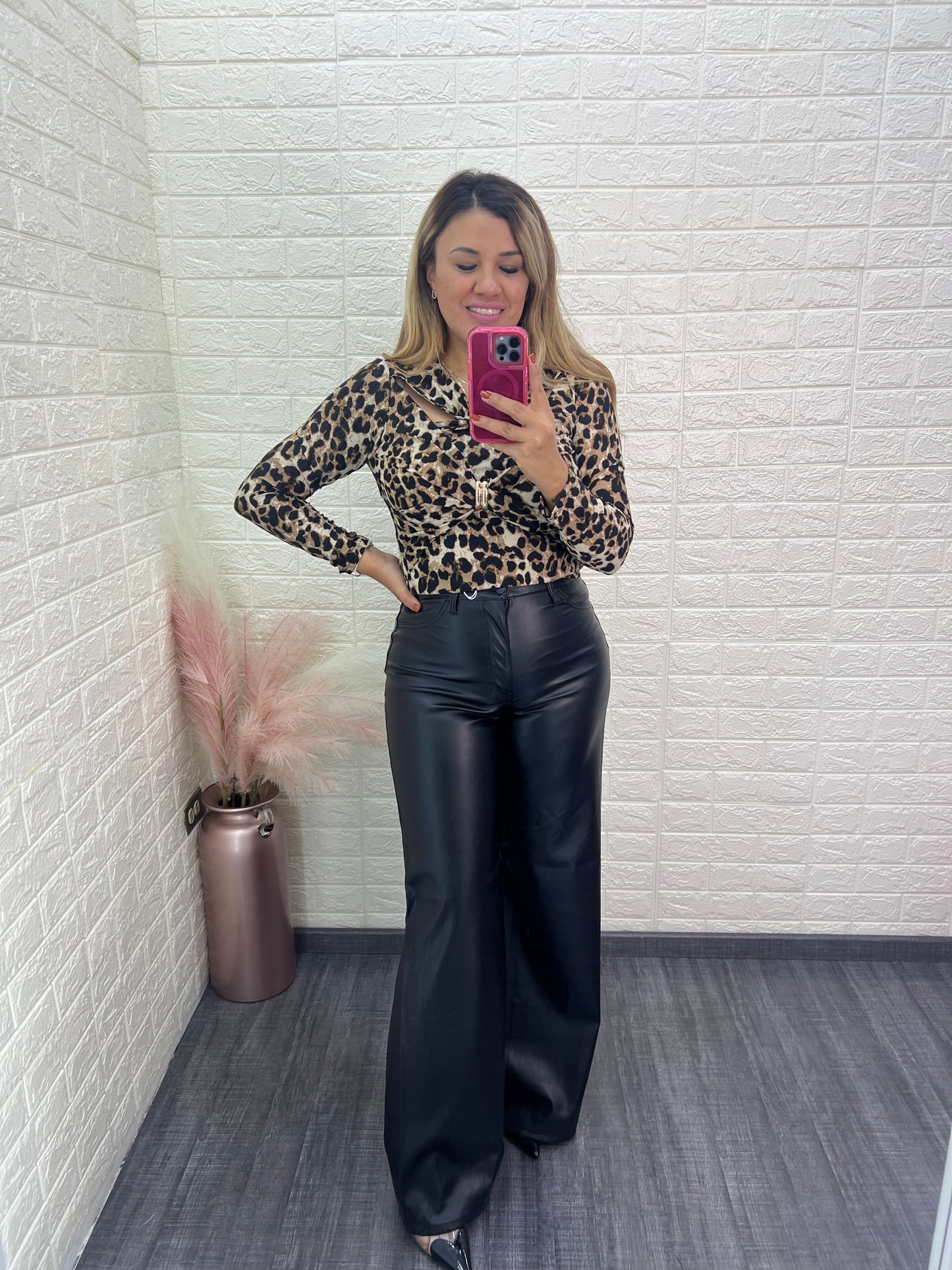 Jeans de Vinipiel Negro en Corte Relaxed