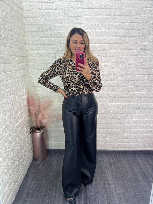 Jeans de Vinipiel Negro en Corte Relaxed