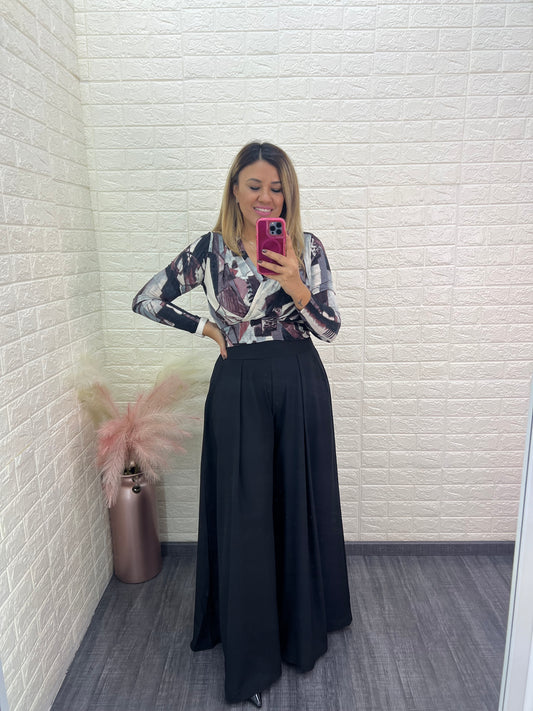 Blusa Cuello V Cruzado Estampada de Manga Larga