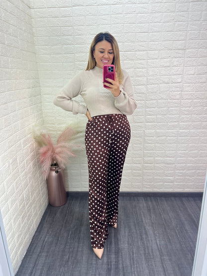 Pantalón Satinado Café con Estampado Bolitas Beige