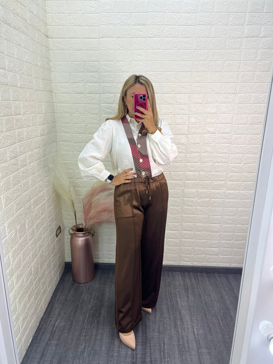 Blusa Color Ivory de Manga Larga  con Vista Tipo Corbata