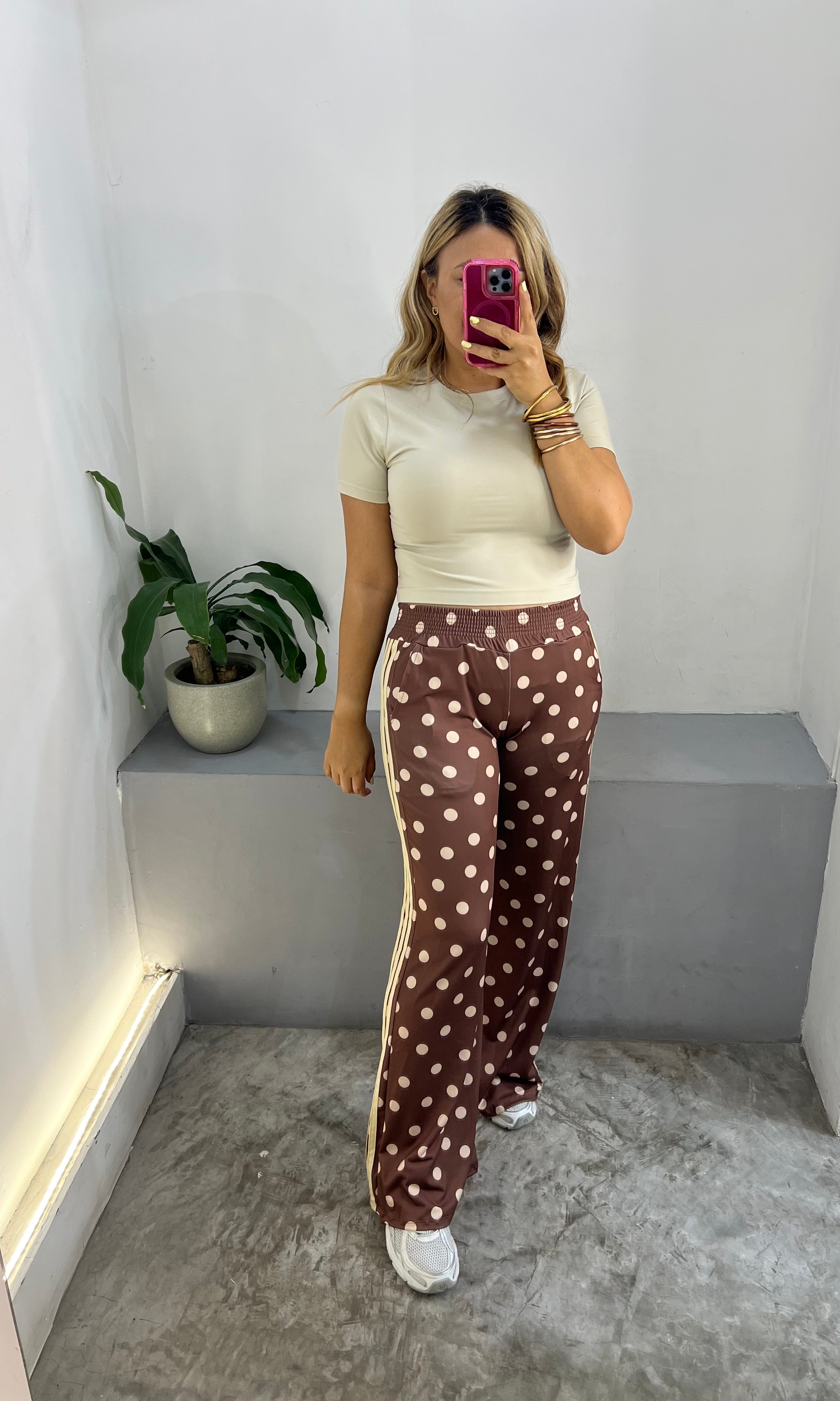 Pants Café con Estampado Polka Dots Beige y Rayas Laterales