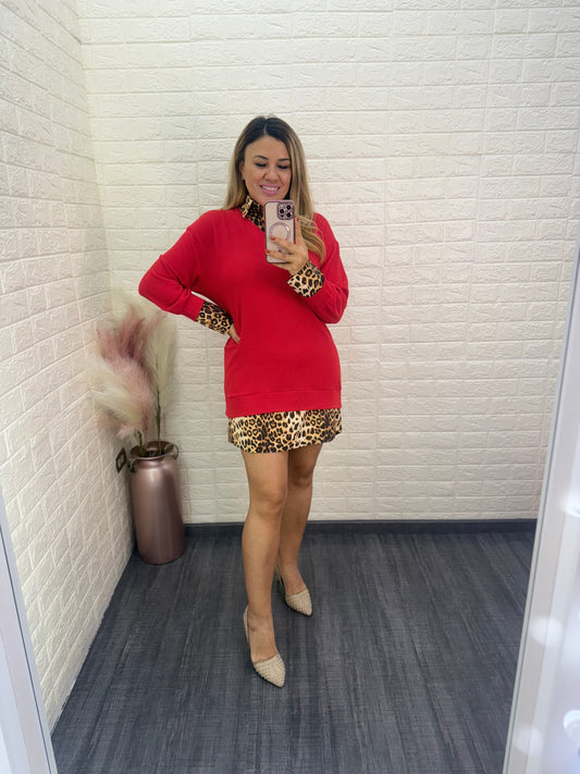 Vestido Blusón Rojo con Aplicación Animal Print