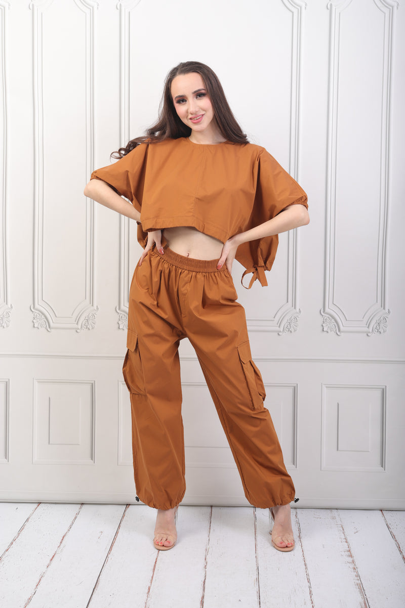 Conjunto de Blusa y Pantalon Color Camel