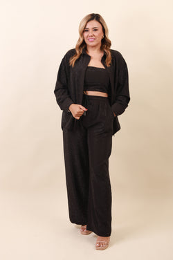 Conjunto Negro de Blusa y Pantalón con Aplicaciones de Brillos Negros