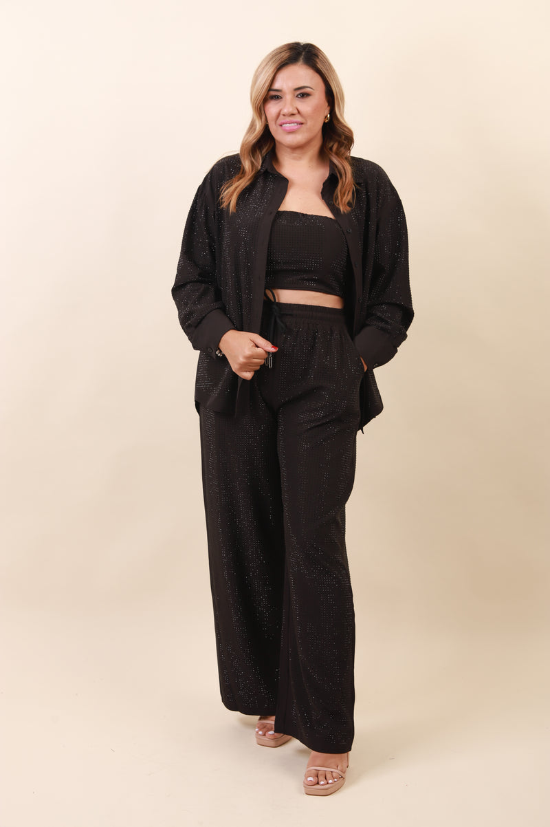 Conjunto Negro de Blusa y Pantalón con Aplicaciones de Brillos Negros