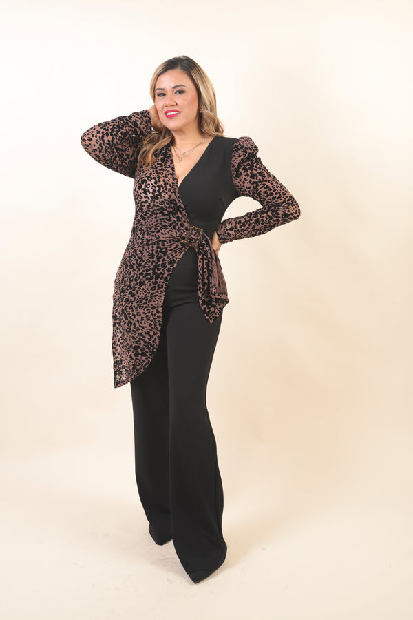 Jumpsuit Negro con Aplicaciones en Animal Print