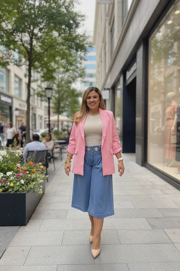 Bermuda Azul Mezclilla con Cinto Dorado